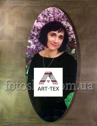 Фотопортрет у склі овальної форми 