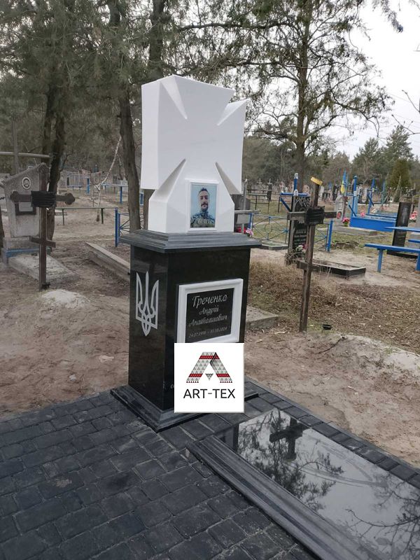 Мемориальний комплекс військовому ЗСУ, чорний граніт, мармур, фотоскло